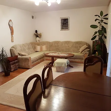 Vendégház Dinka